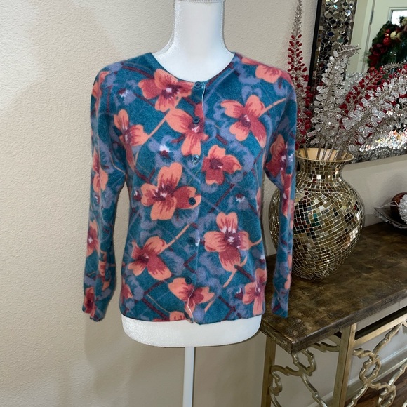Suchada flowery Angora and Lana sweater - Picture 3 of 15